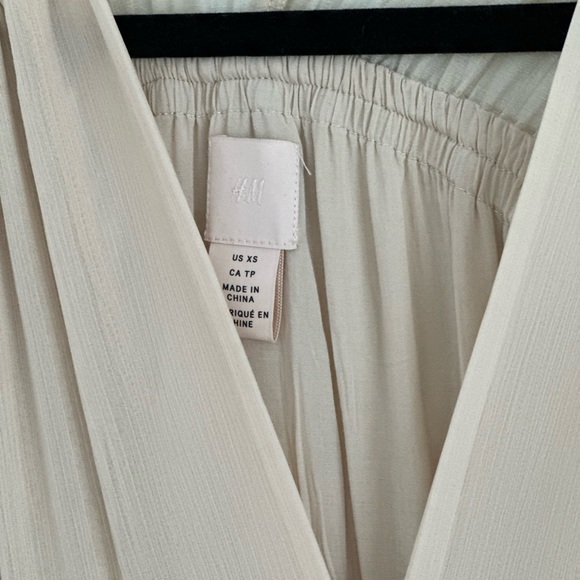 H&M chiffon flowy maternity Dress Oversized fits up to size Large or More! - Picture 9 of 11